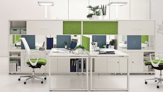 Archiutti Coloured modular office units with shelving